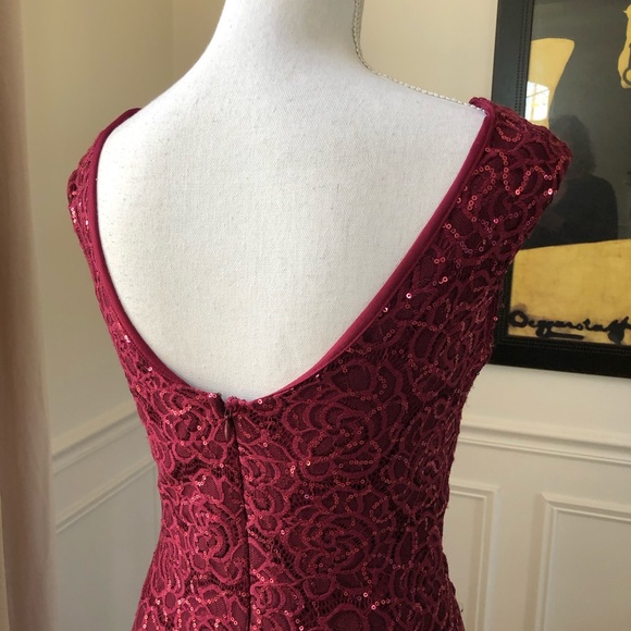 La Femme Column Dress Gown Sequin Burgundy NWOT 4 - Picture 6 of 10